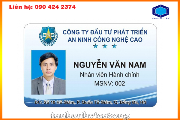 lam-the-nhua-nhan-vien